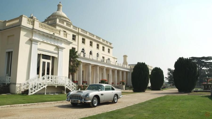 ASTON MARTIN DB5 配備導覽：James Bond 007電影「金手指」中的著名車款