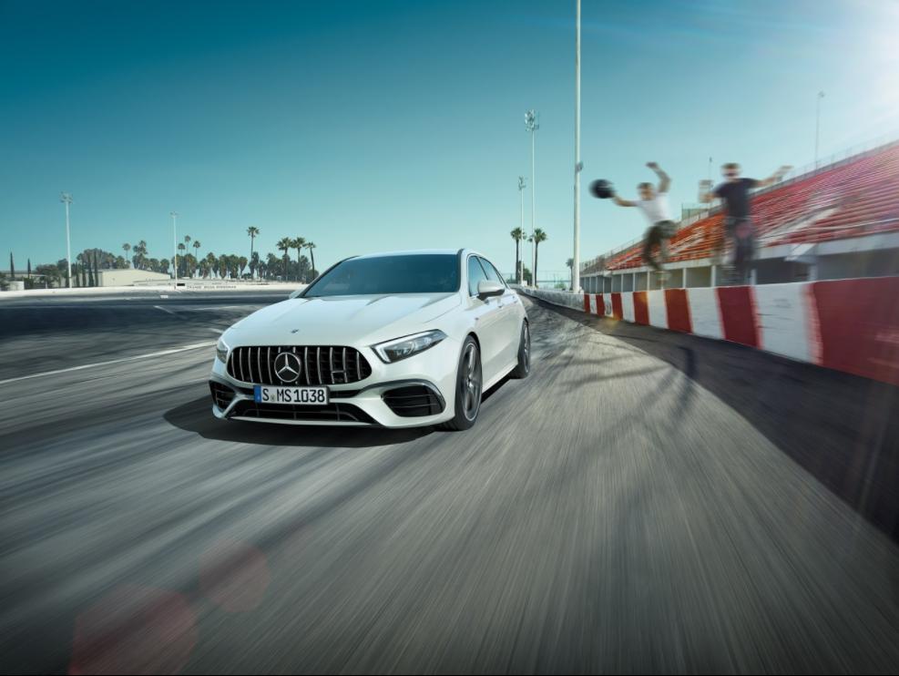 Mercedes-Benz召回部分A-Class、B-Class、CLA-Class車款，引擎機油可能漏到地上。-車主充電站