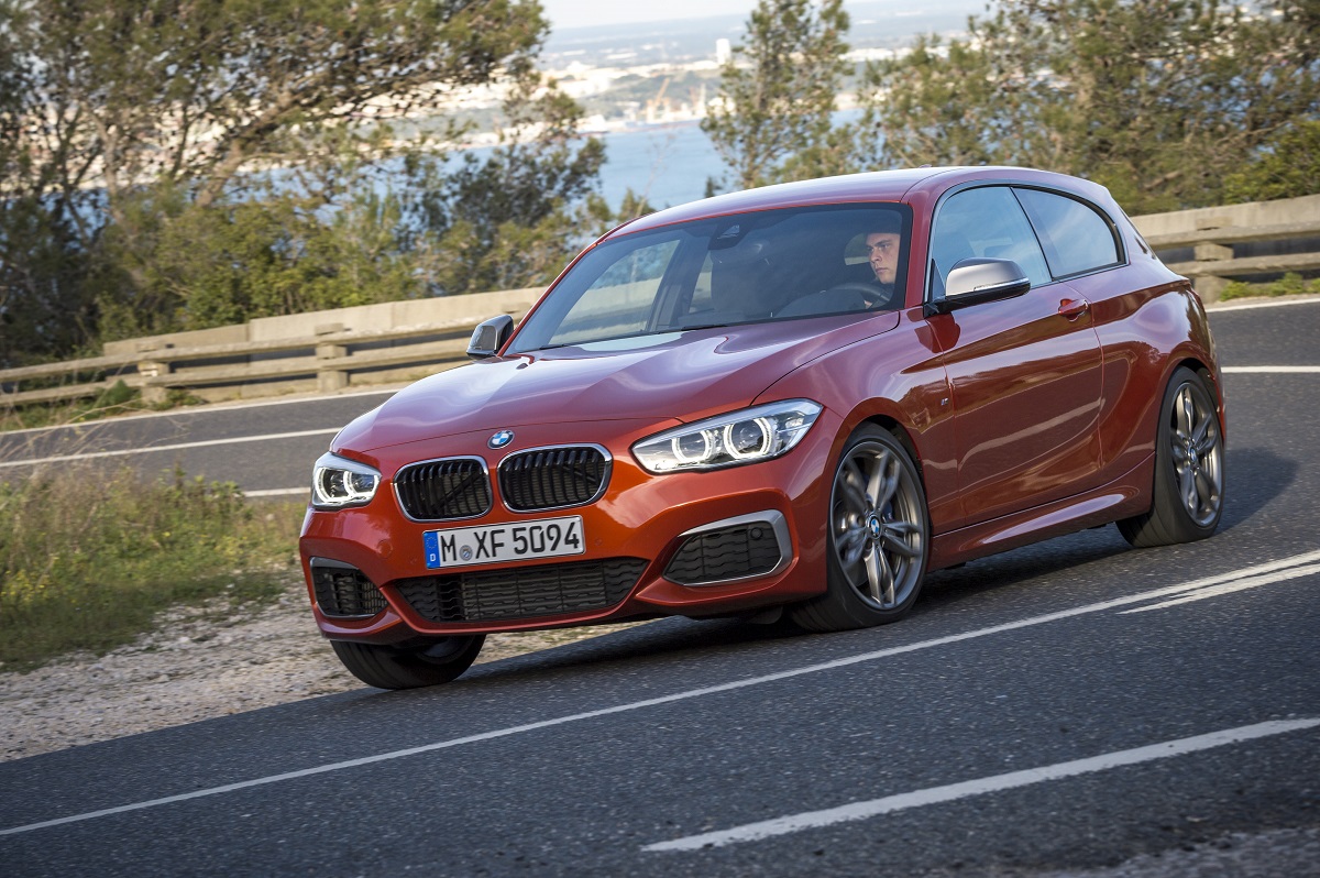 BMW 1 Series（F20）鋁圈尺寸輪胎尺寸原廠建議規格-車主充電站