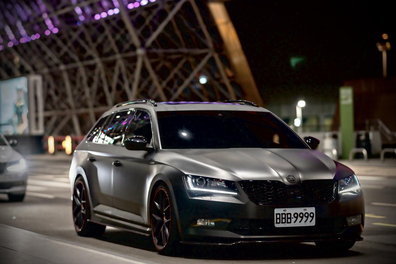 Skoda Superb Sportline車主心得評價：三階530匹潛力的家庭旅行車開箱！捨棄外匯C63S旅行車不後悔