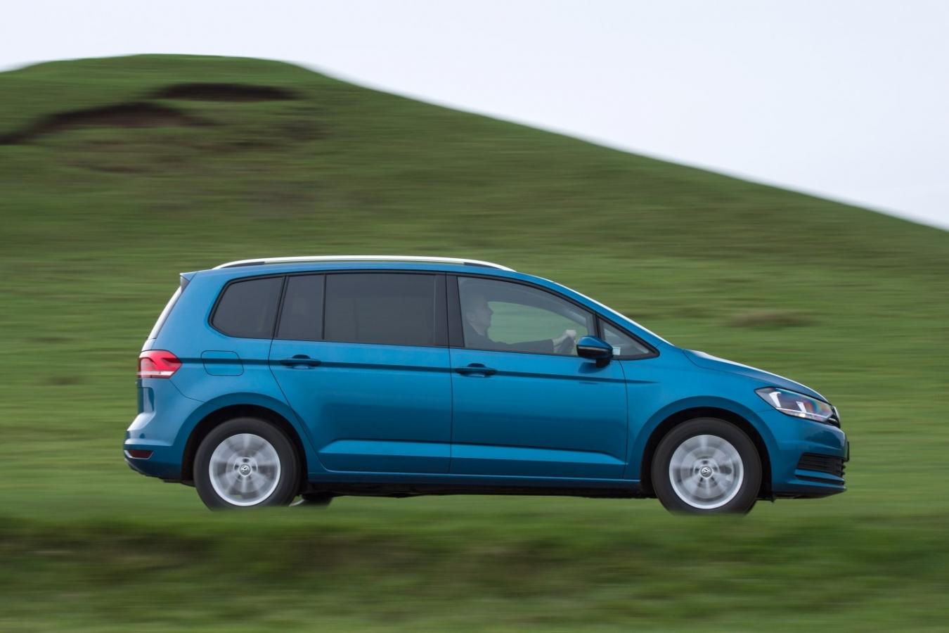 Volkswagen召回部分Golf、Sportsvan、Passat、Touran、Tiguan車款，儀錶板顯示有故障疑慮。-車主充電站