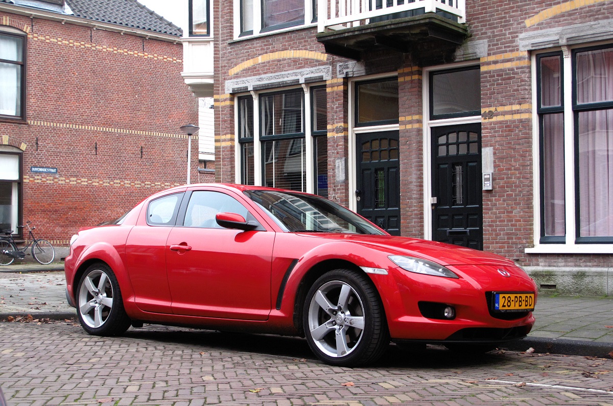Mazda召回部分RX-8、Mazda 2車款，安全氣囊可能無法正常做動。-車主充電站