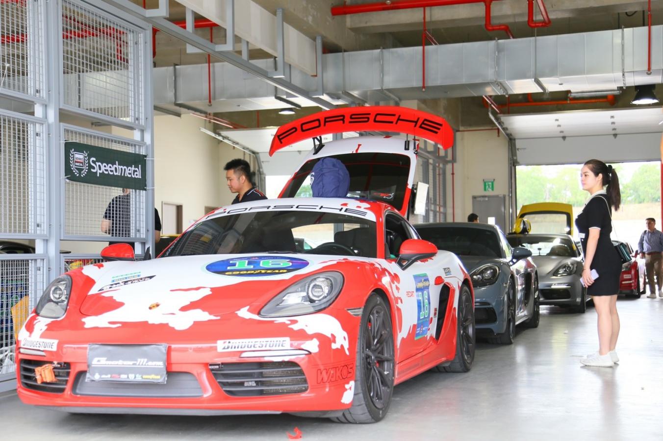 Porsche 718 Cayman GTS & 718 Cayman S 車主開箱評價：為了一個GTS的選配換車？718最速車主雞蛋麗寶賽道心得