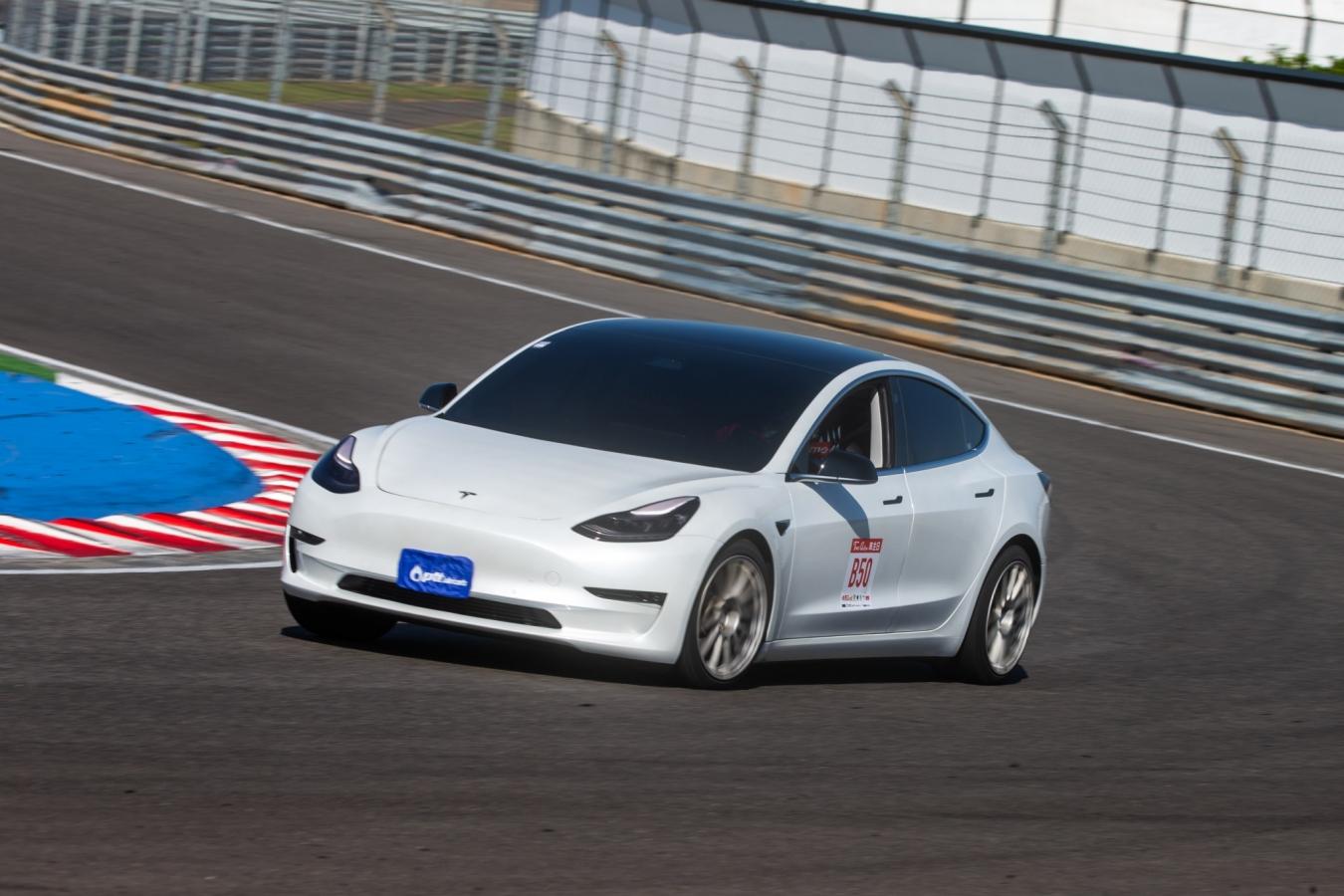 Tesla Model 3、Model S、Model X、Model Y台中麗寶國際賽道單圈成績排行榜-各家車主賽道日數據不斷更新中