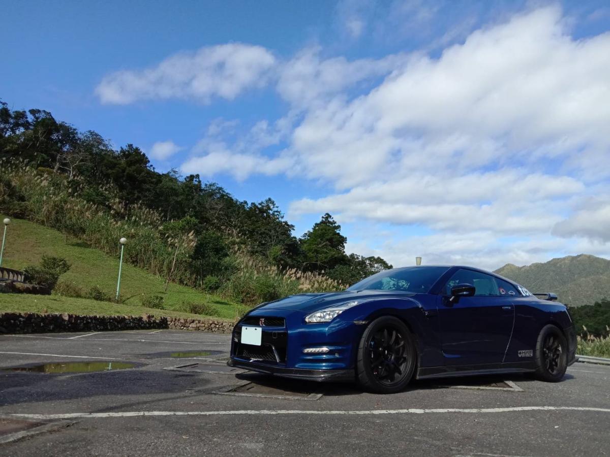 Nissan GTR R35車主開箱心得：說好不改車，我直接換整顆引擎直上一千匹！
