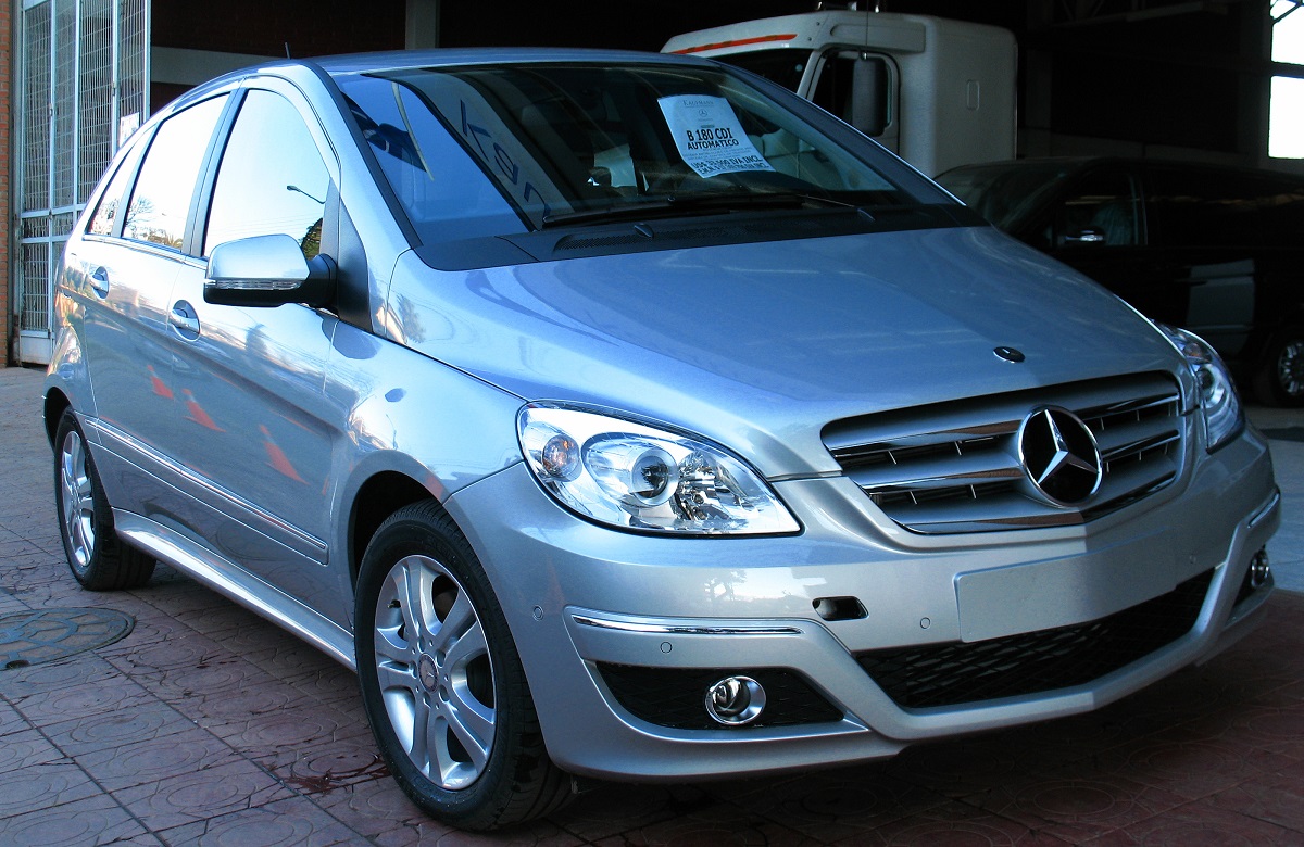 Mercedes-Benz B-Class（W245）鋁圈尺寸輪胎尺寸原廠建議規格-車主充電站