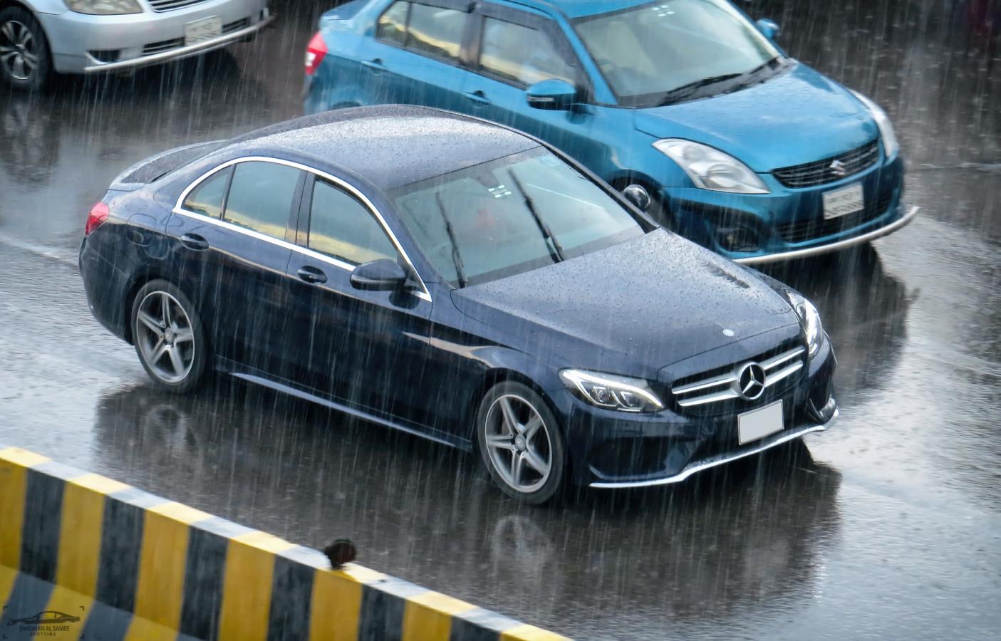 Mercedes-Benz C-Class（W205、S205、A205、C205）鋁圈尺寸輪胎尺寸原廠建議規格-車主充電站
