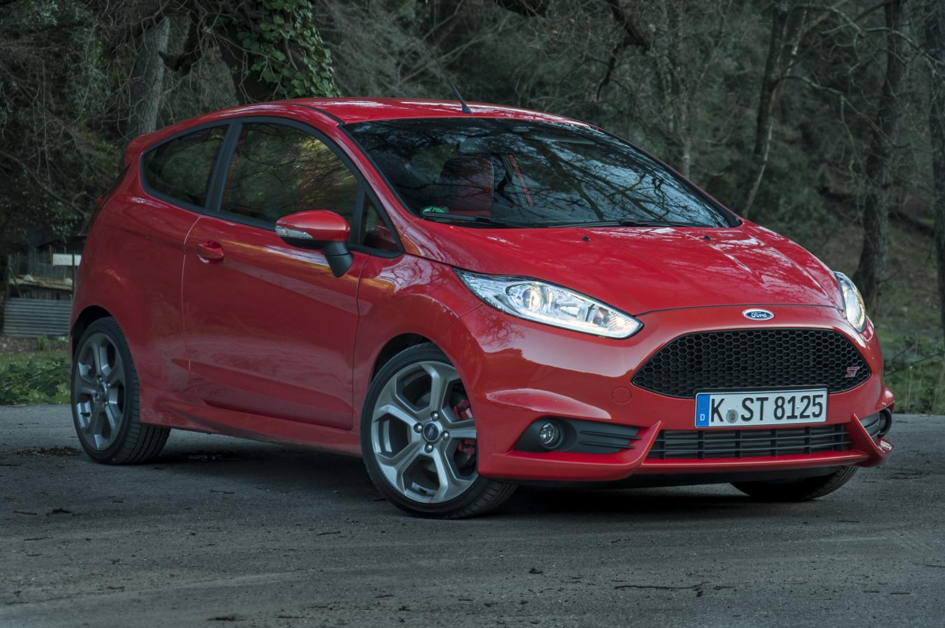 Ford Fiesta（MK7）鋁圈尺寸輪胎尺寸原廠建議規格-車主充電站
