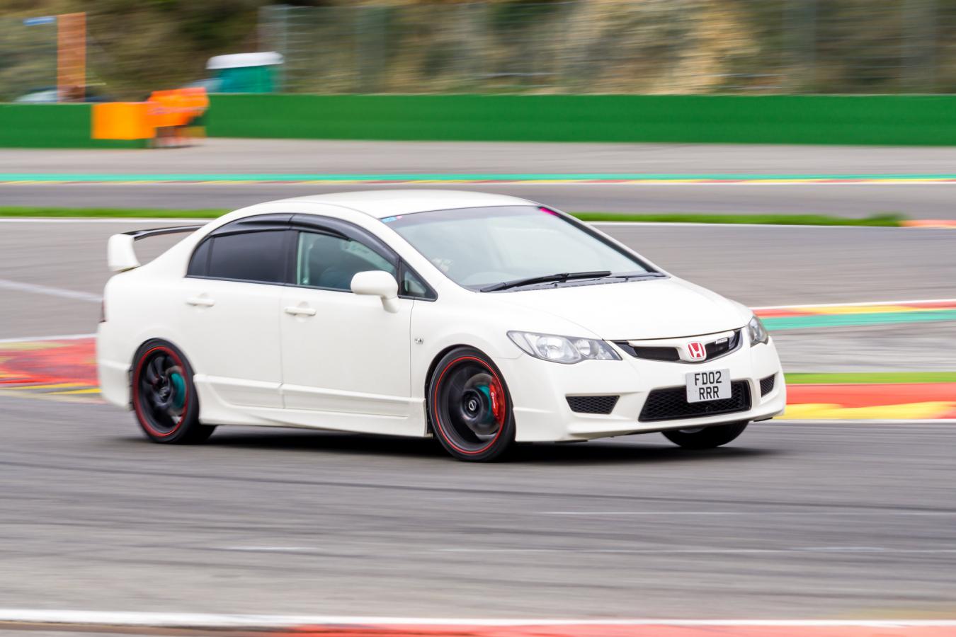 Honda Civic 八代 Type R（FD2、FN2）鋁圈尺寸輪胎尺寸原廠建議規格