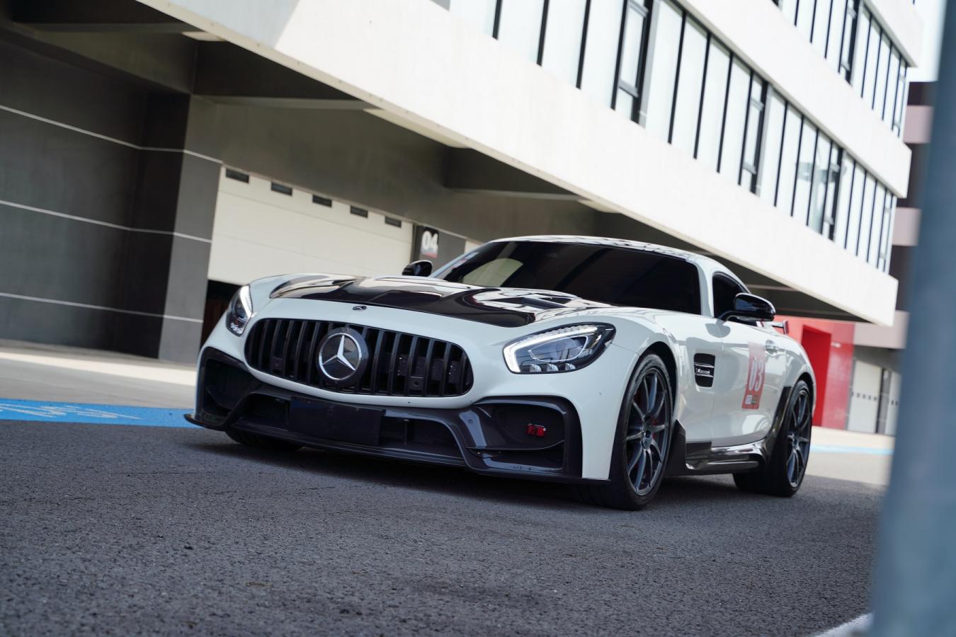 Mercedes AMG GTS車主心得開箱：跟FR的最後一次相聚，800萬的前置後驅山路樂趣卻不比M2高？
