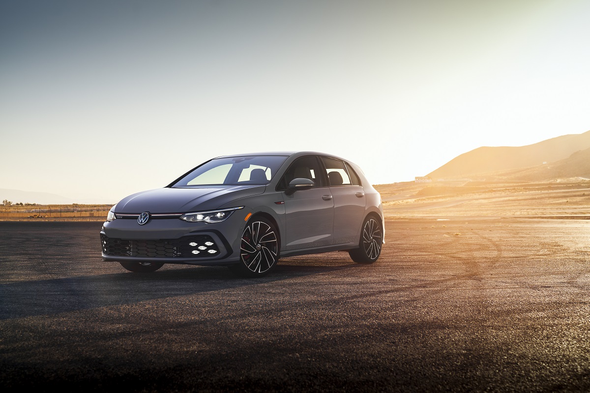 Volkswagen Golf（MK8）鋁圈尺寸輪胎尺寸原廠建議規格-車主充電站