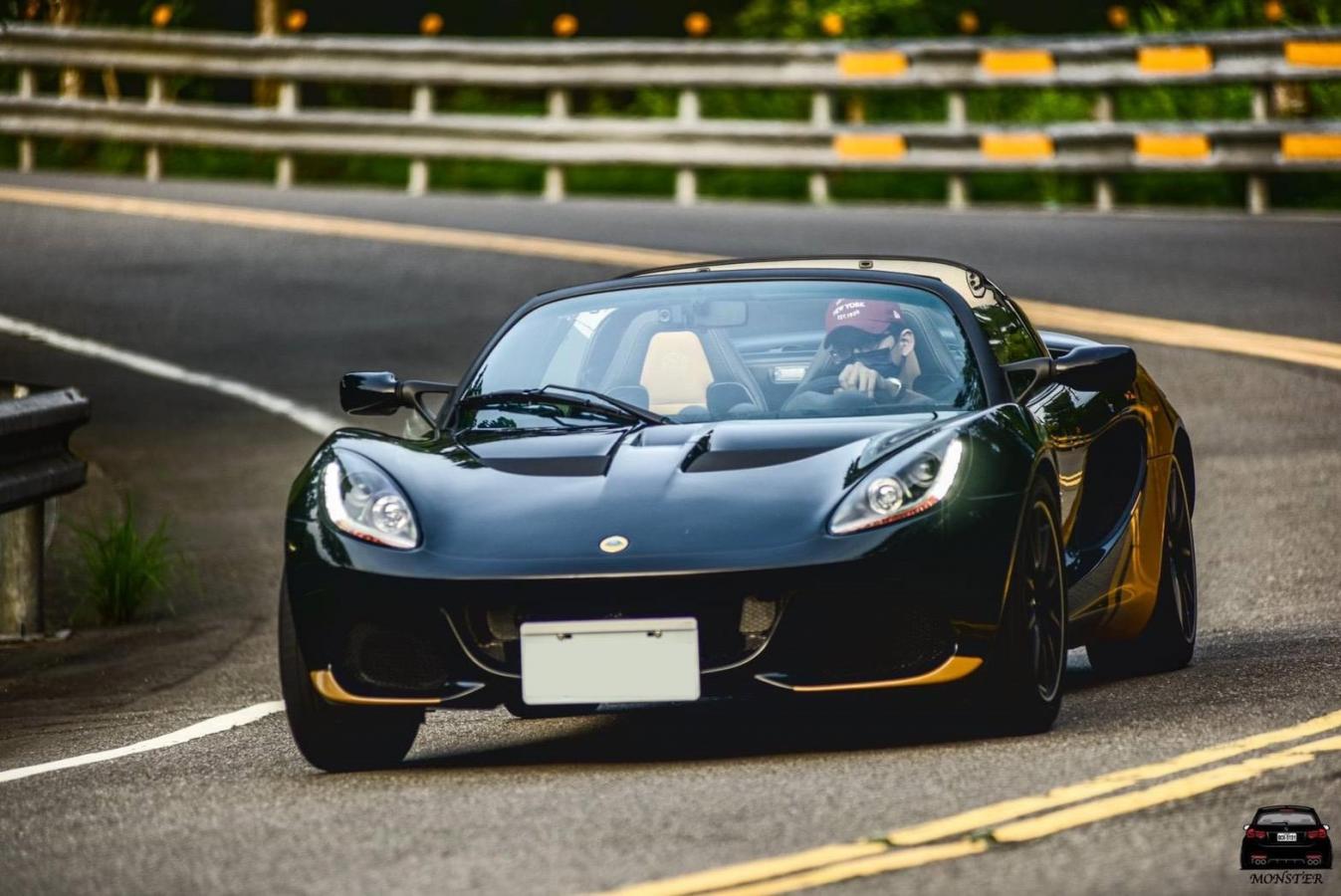 Lotus Elise S3 Classic Heritage Editions車主開箱心得：不用改就切彎如豆腐的Elise！