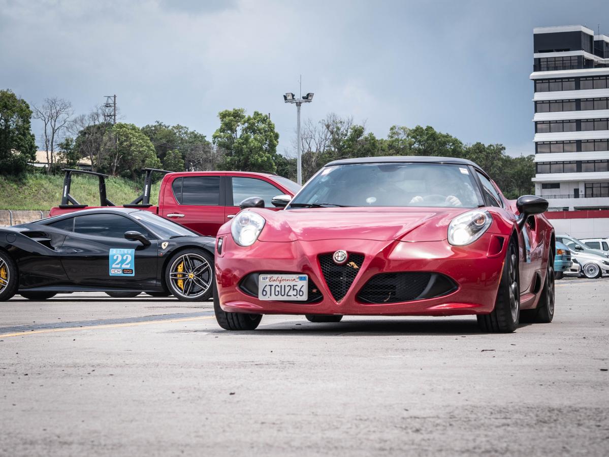 Alfa Romeo 4C（960）鋁圈尺寸輪胎尺寸原廠建議規格