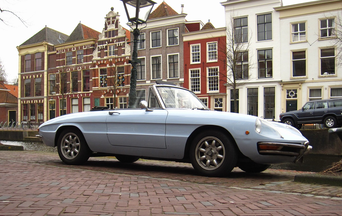 Alfa Romeo Spider（115）鋁圈尺寸輪胎尺寸原廠建議規格-車主充電站