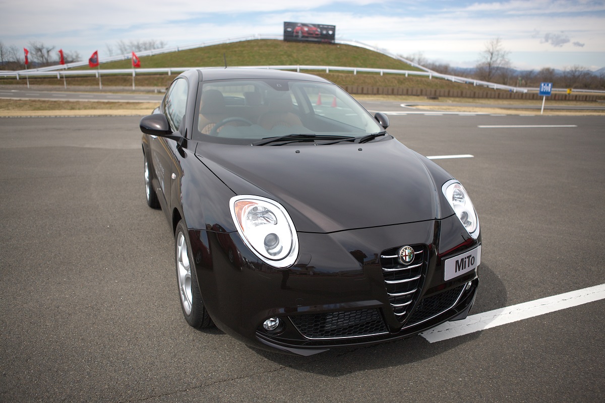 Alfa Romeo MiTo（955）鋁圈尺寸輪胎尺寸原廠建議規格-車主充電站