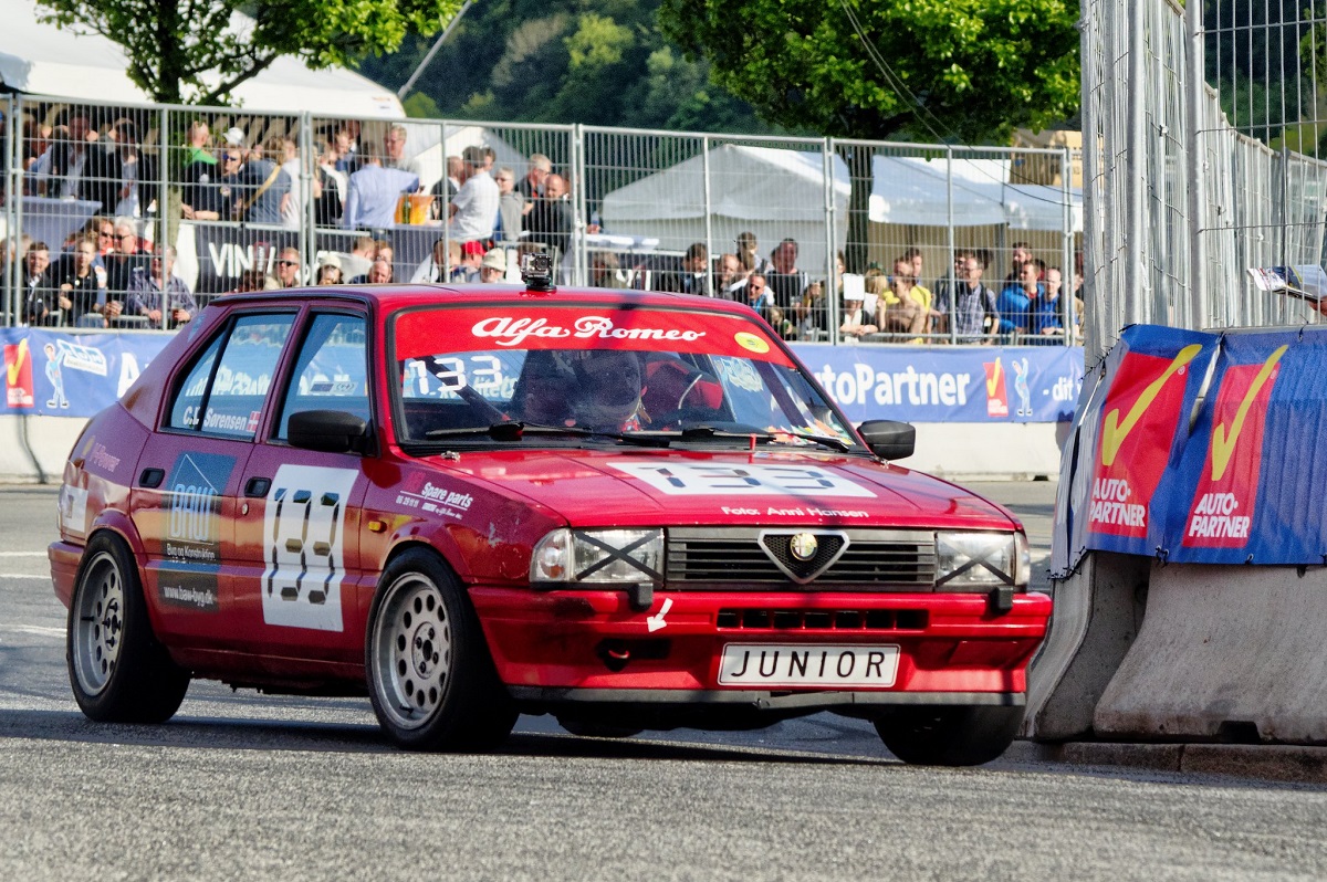 Alfa Romeo 33（905、907A）鋁圈尺寸輪胎尺寸原廠建議規格-車主充電站