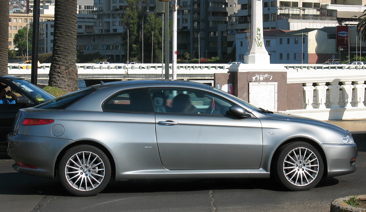 Alfa Romeo GT（937）鋁圈尺寸輪胎尺寸原廠建議規格-車主充電站