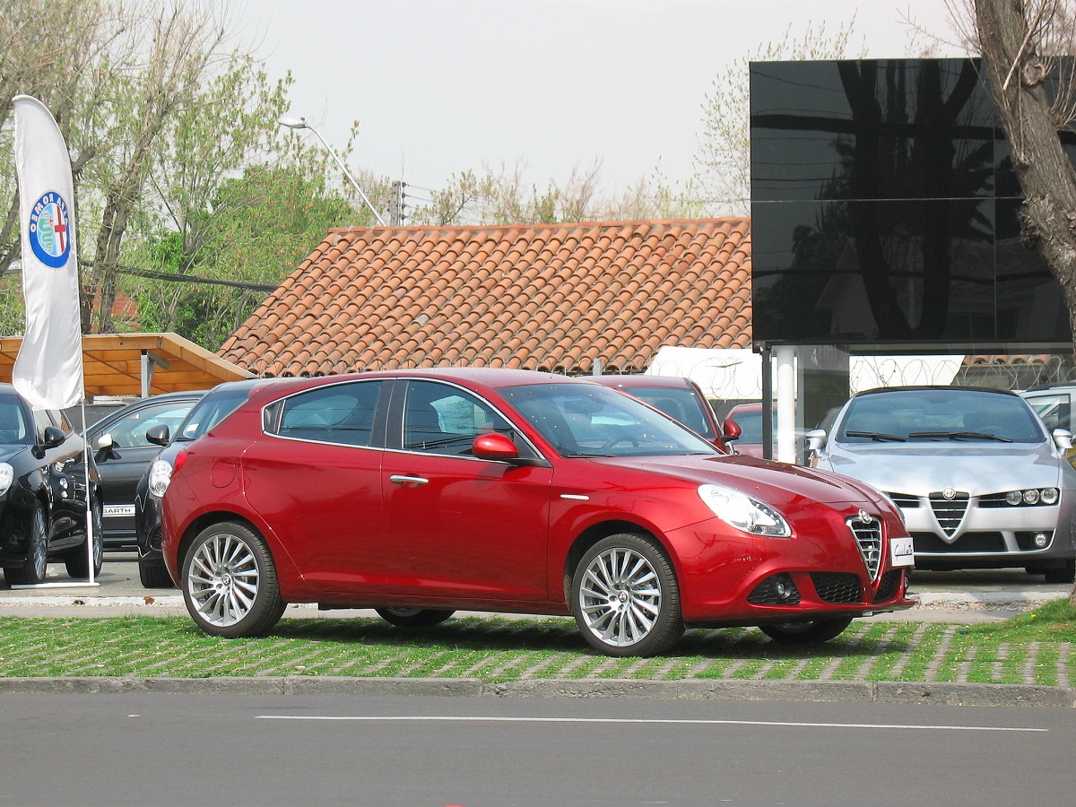 Alfa Romeo Giulietta（940）鋁圈尺寸輪胎尺寸原廠建議規格-車主充電站