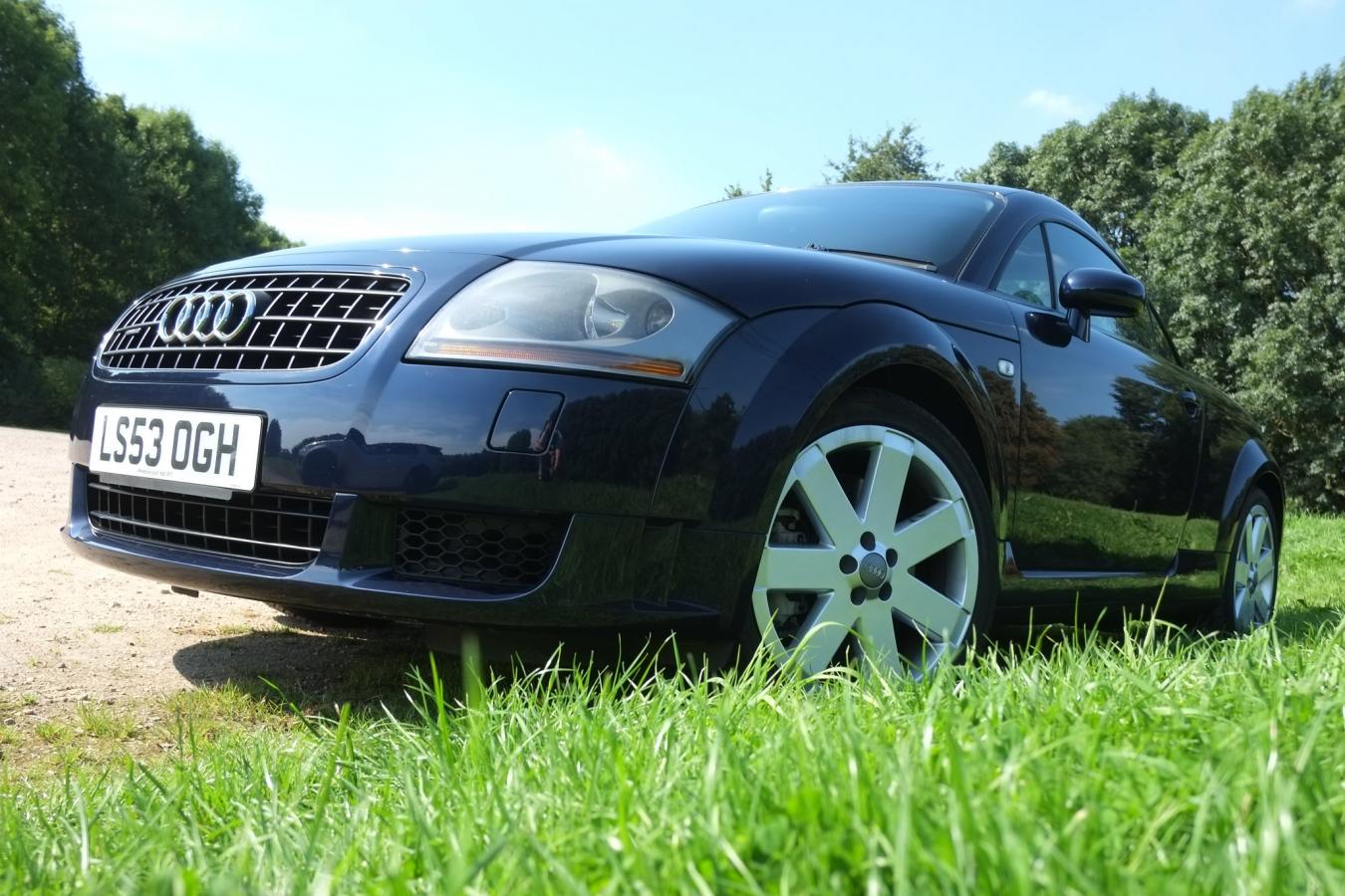 Audi TT（8N）鋁圈尺寸輪胎尺寸原廠建議規格-車主充電站