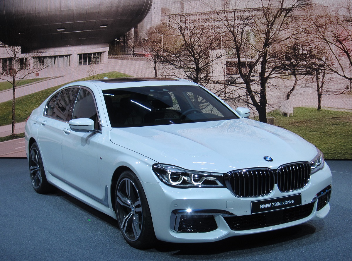BMW 7 Series（G11、G12）鋁圈尺寸輪胎尺寸原廠建議規格-車主充電站