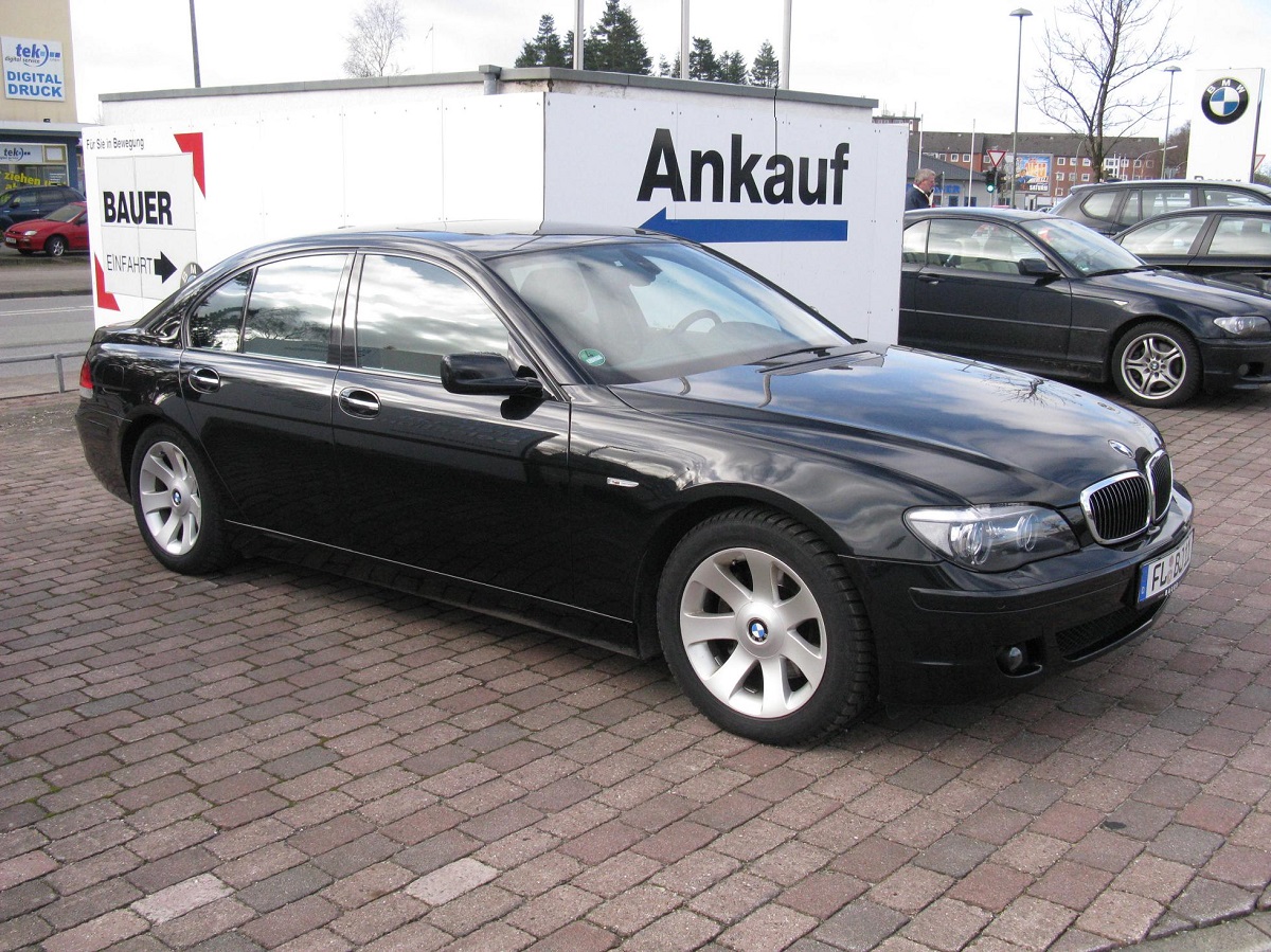 BMW 7 Series（E65、E66）鋁圈尺寸輪胎尺寸原廠建議規格-車主充電站