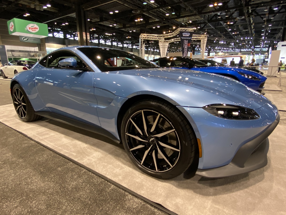 Aston Martin Vantage（2018）鋁圈尺寸輪胎尺寸原廠建議規格-車主充電站