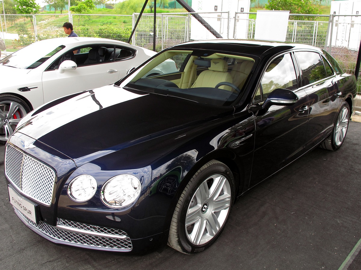 Bentley Flying Spur（II）鋁圈尺寸輪胎尺寸原廠建議規格-車主充電站