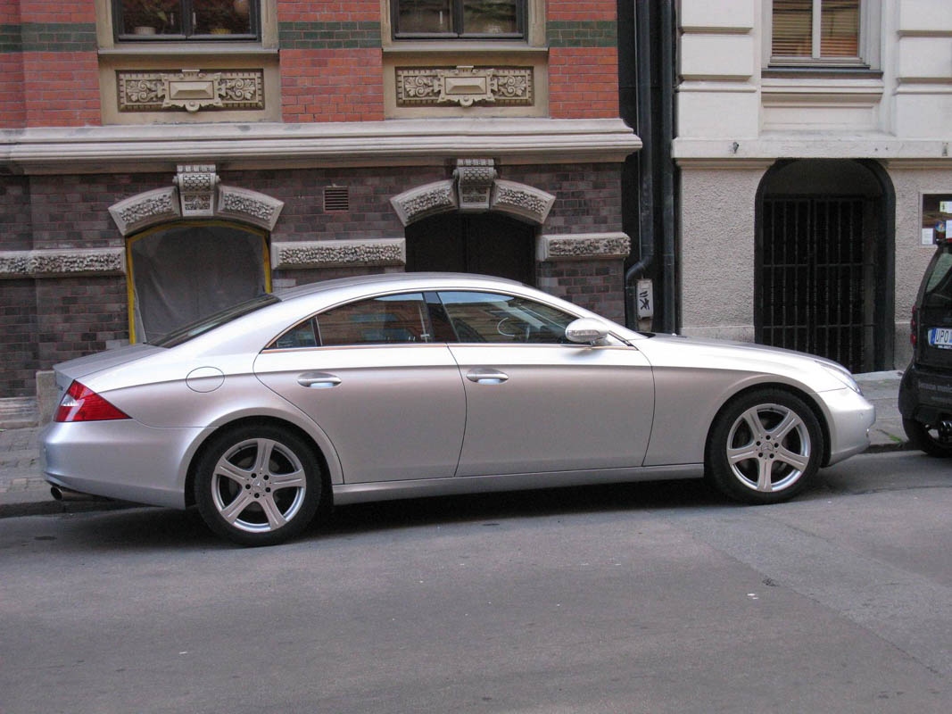 Mercedes-Benz CLS（C219）鋁圈尺寸輪胎尺寸原廠建議規格-車主充電站