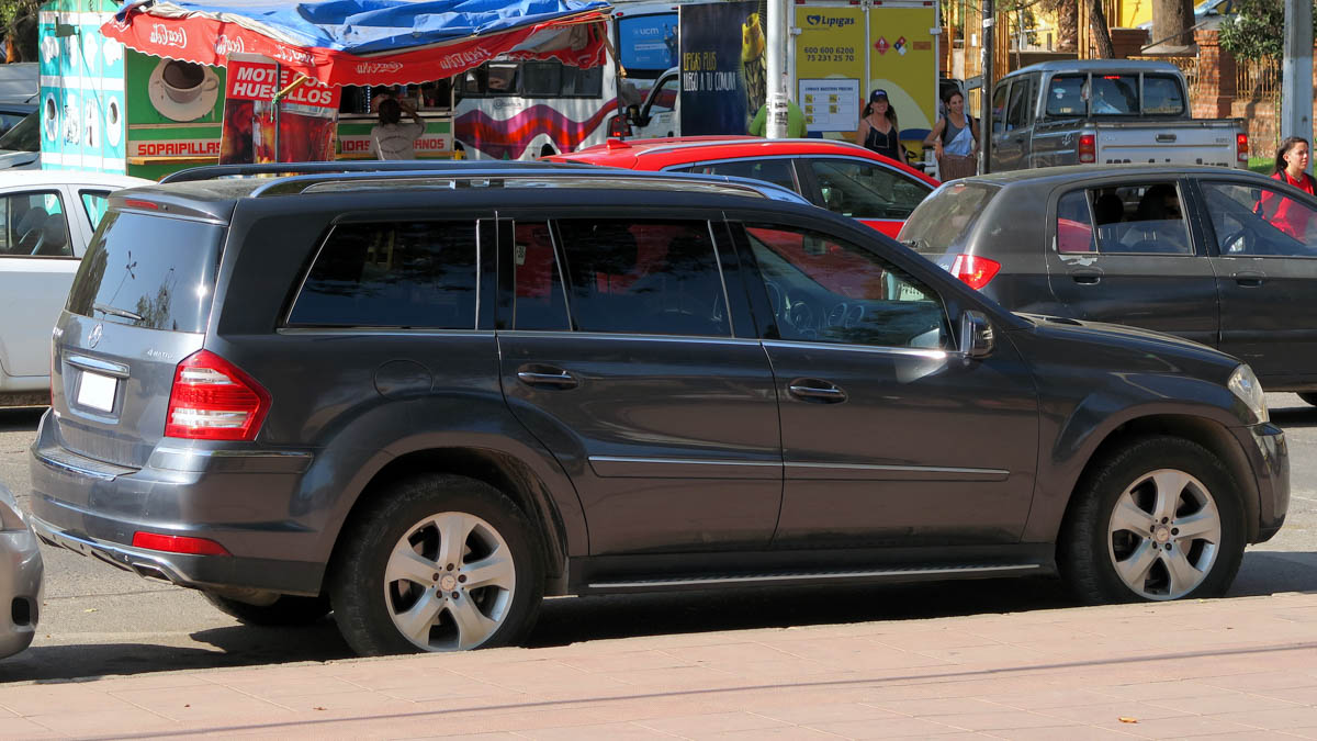 Mercedes-Benz GL（X164）鋁圈尺寸輪胎尺寸原廠建議規格-車主充電站