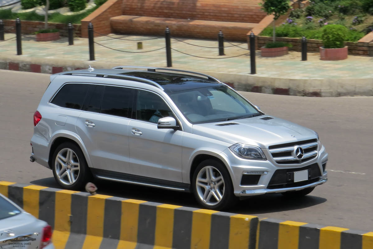 Mercedes-Benz GL（X166）鋁圈尺寸輪胎尺寸原廠建議規格-車主充電站