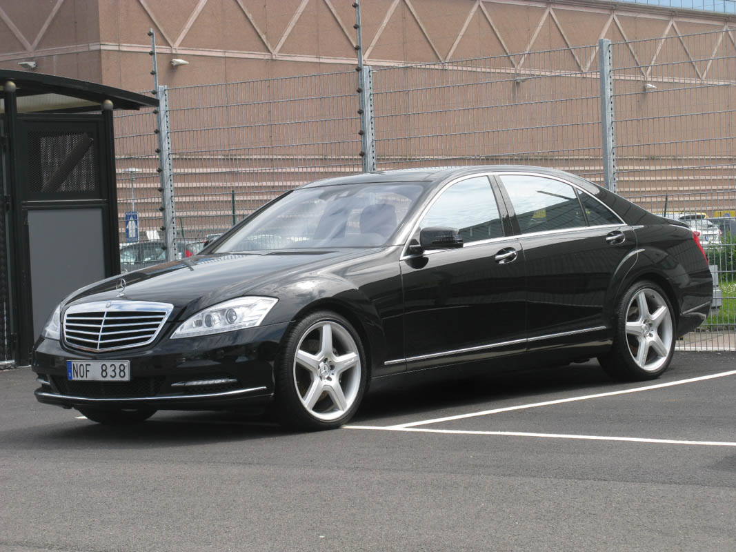 Mercedes-Benz S-Class（W221、V221）鋁圈尺寸輪胎尺寸原廠建議規格-車主充電站