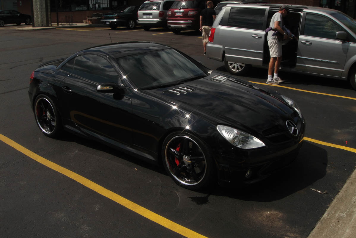 Mercedes-Benz SLK（R171）鋁圈尺寸輪胎尺寸原廠建議規格-車主充電站