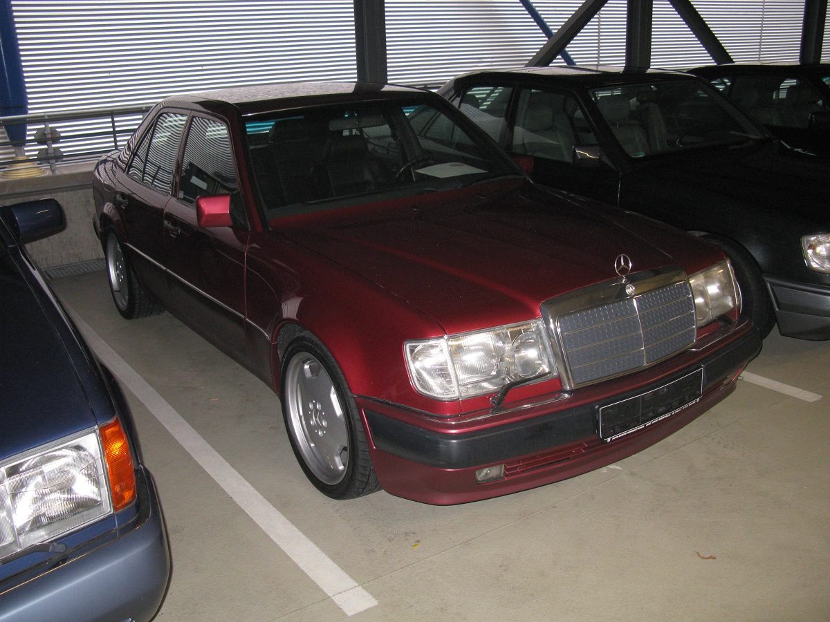 Mercedes-Benz E-Class（W124、S124、C124、A124）鋁圈尺寸輪胎尺寸原廠建議規格-車主充電站