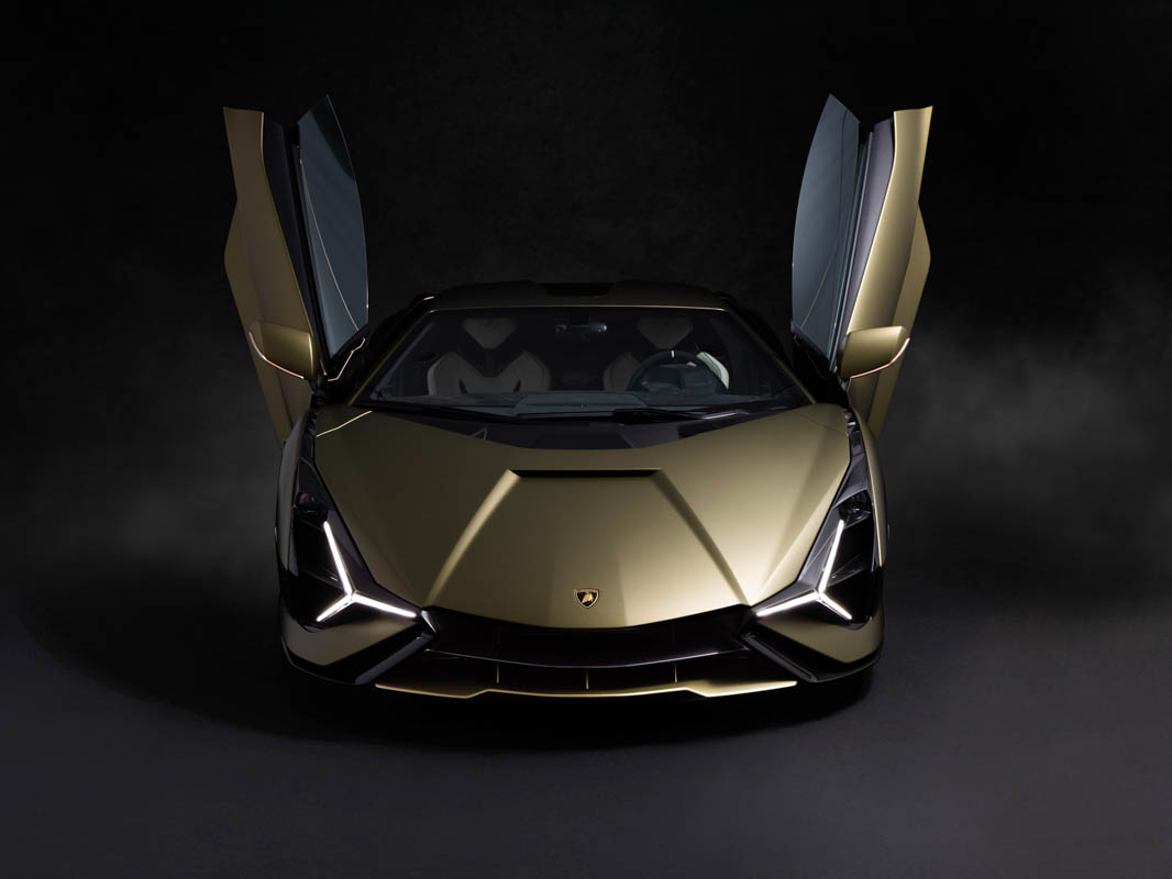 全臺首部Lamborghini Sián正式抵臺，劃時代混合動力非凡超跑！