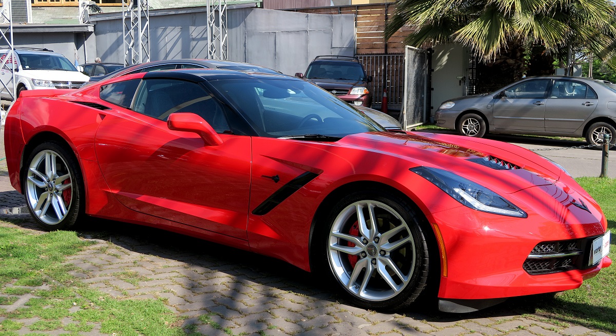 Chevrolet Corvette（C7）鋁圈尺寸輪胎尺寸原廠建議規格-車主充電站