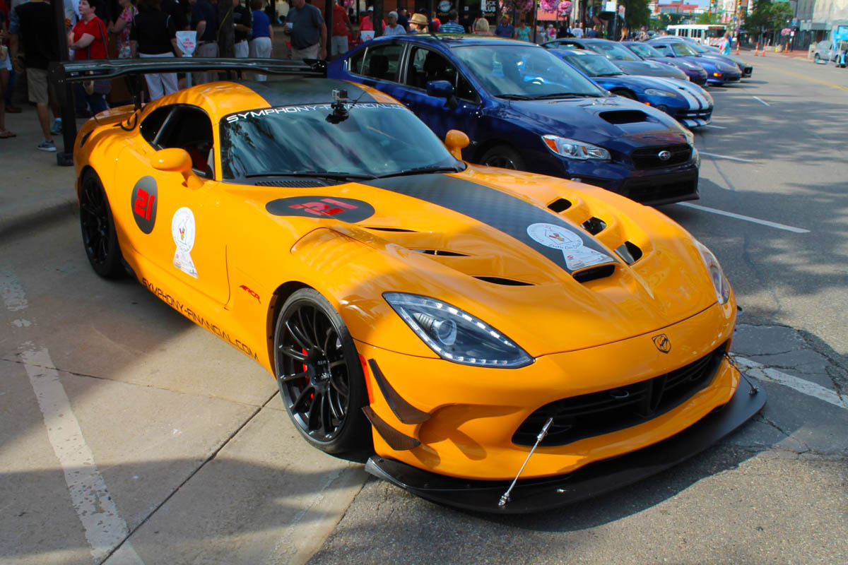 Dodge Viper（VX）鋁圈尺寸輪胎尺寸原廠建議規格-車主充電站
