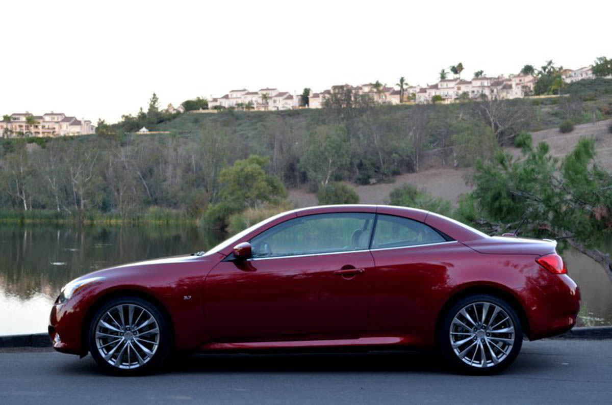 Infiniti Q60（I）鋁圈尺寸輪胎尺寸原廠建議規格-車主充電站