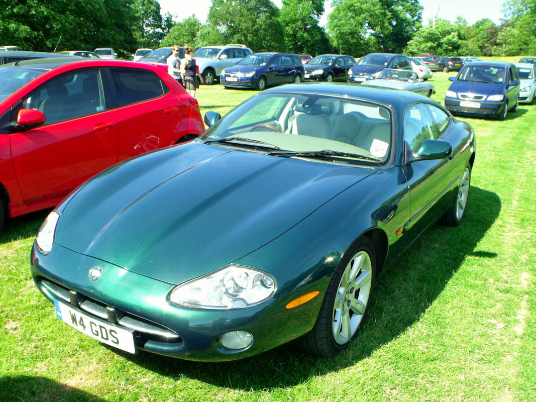 Jaguar XK（X100）鋁圈尺寸輪胎尺寸原廠建議規格-車主充電站