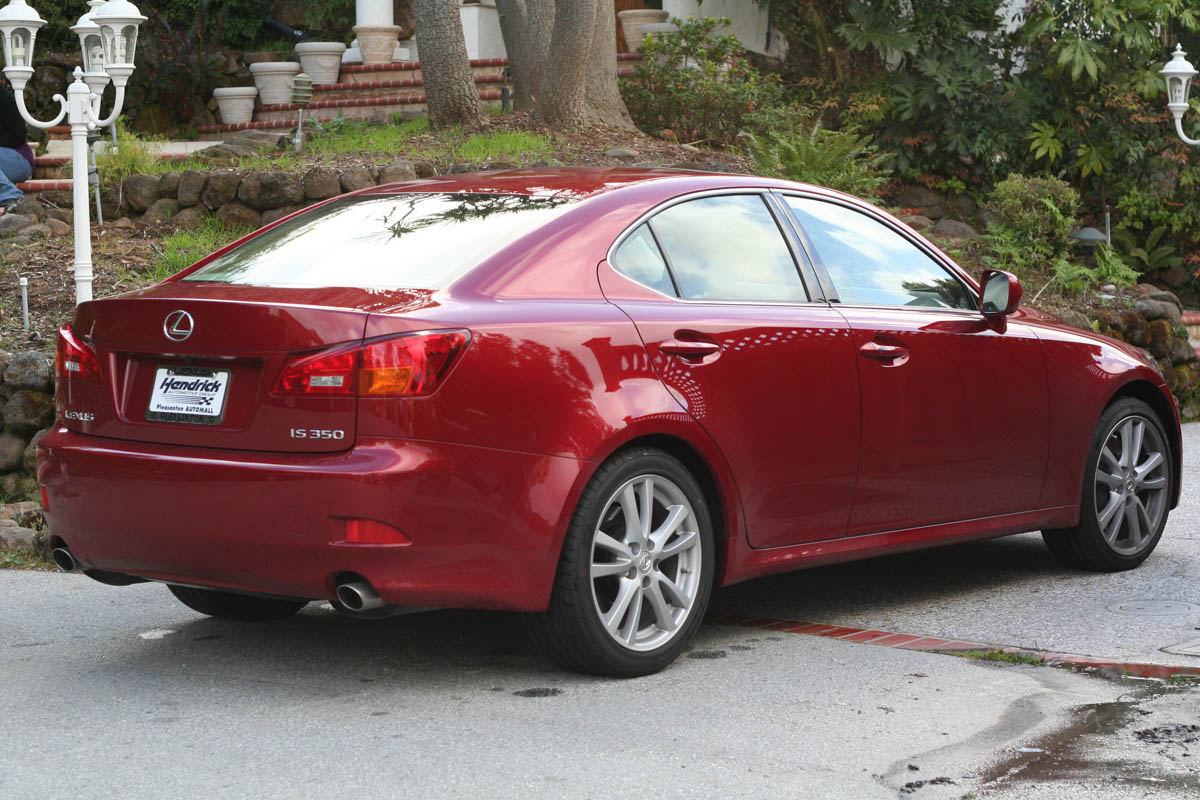 Lexus IS（XE20）鋁圈尺寸輪胎尺寸原廠建議規格