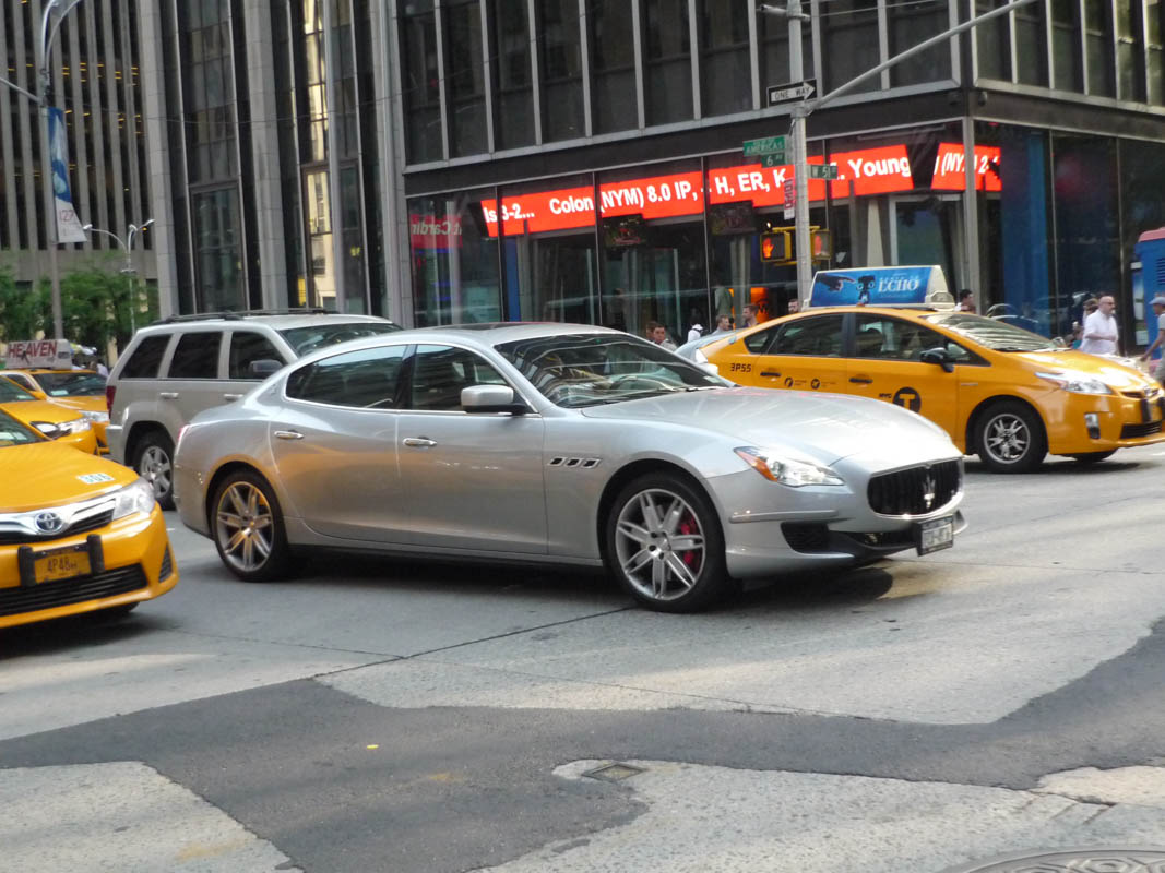 Maserati Quattroporte（M156）鋁圈尺寸輪胎尺寸原廠建議規格-車主充電站