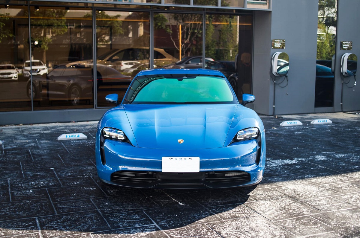 Porsche Taycan鋁圈尺寸輪胎尺寸原廠建議規格-車主充電站