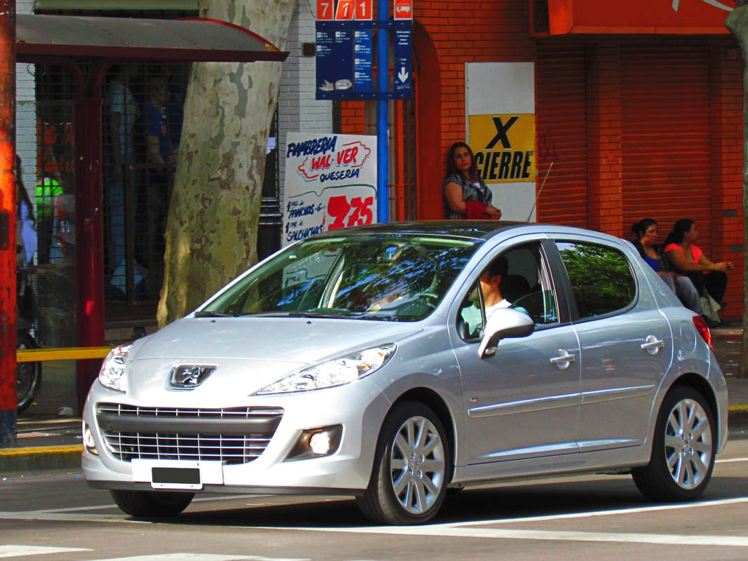 Peugeot 207鋁圈尺寸輪胎尺寸原廠建議規格-車主充電站