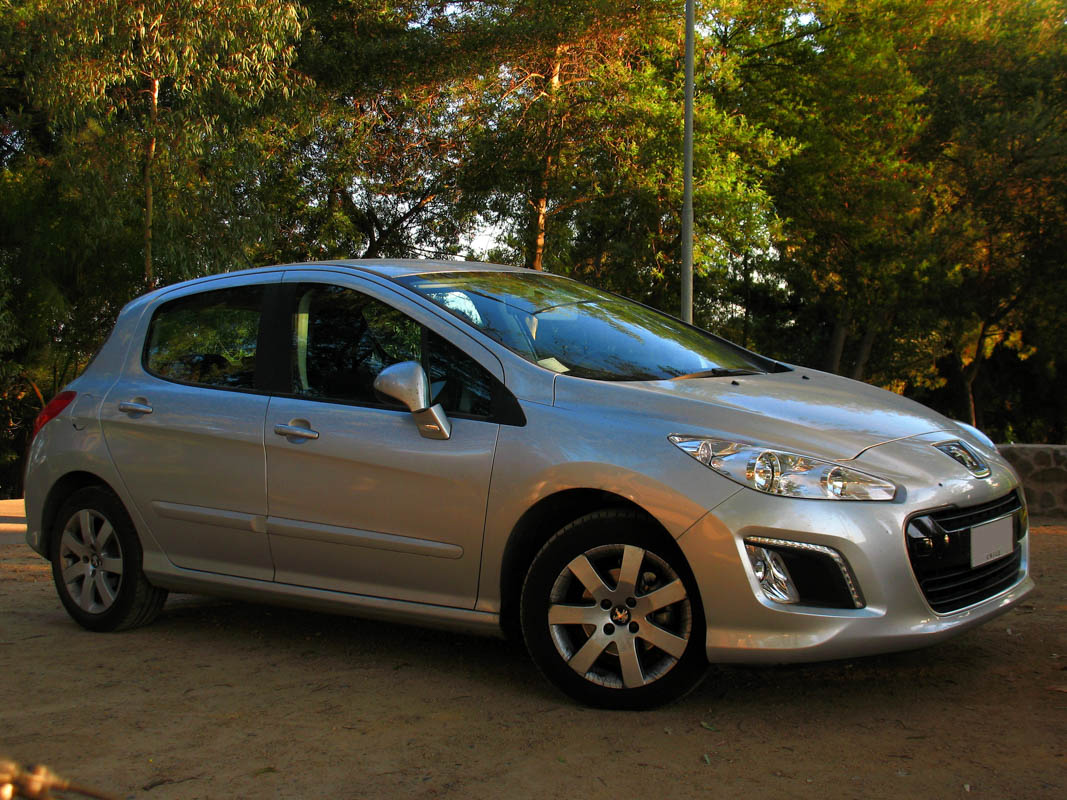 Peugeot 308（T7）鋁圈尺寸輪胎尺寸原廠建議規格-車主充電站
