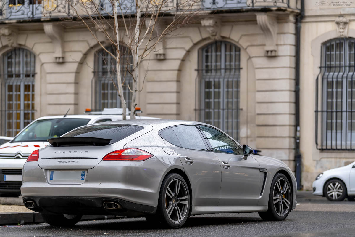 Porsche Panamera（I）鋁圈尺寸輪胎尺寸原廠建議規格-車主充電站