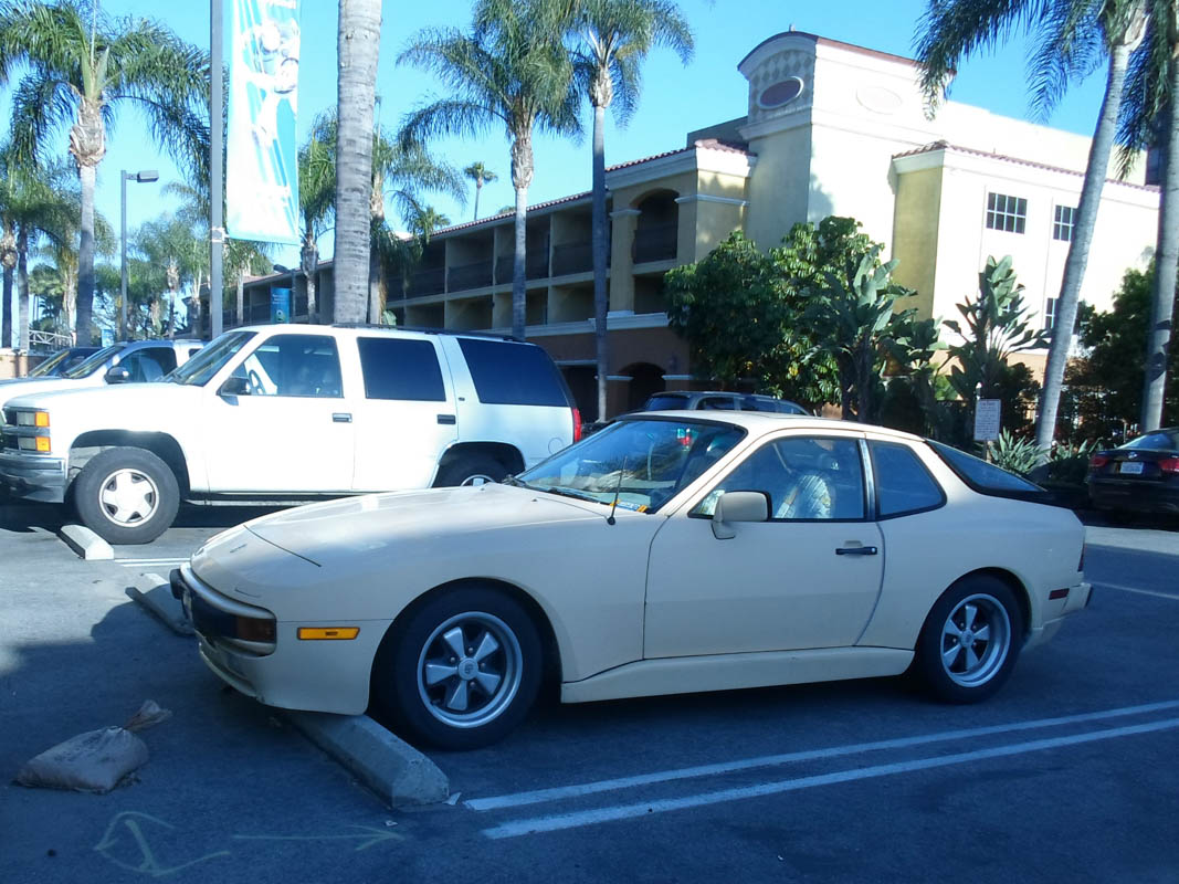 Porsche 944鋁圈尺寸輪胎尺寸原廠建議規格-車主充電站