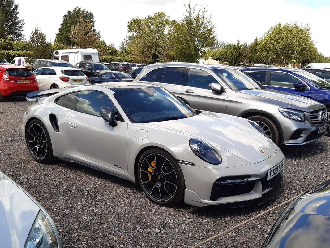 Porsche 911（992）Turbo/Turbo S鋁圈尺寸輪胎尺寸原廠建議規格