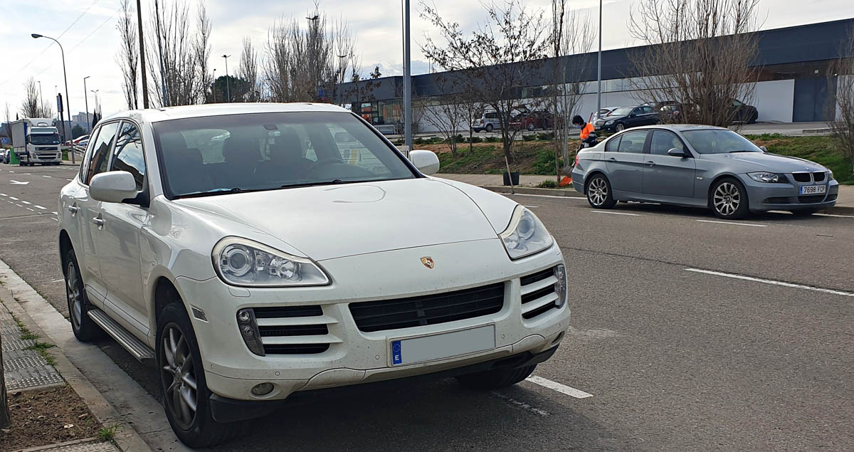 Porsche Cayenne（I）鋁圈尺寸輪胎尺寸原廠建議規格-車主充電站