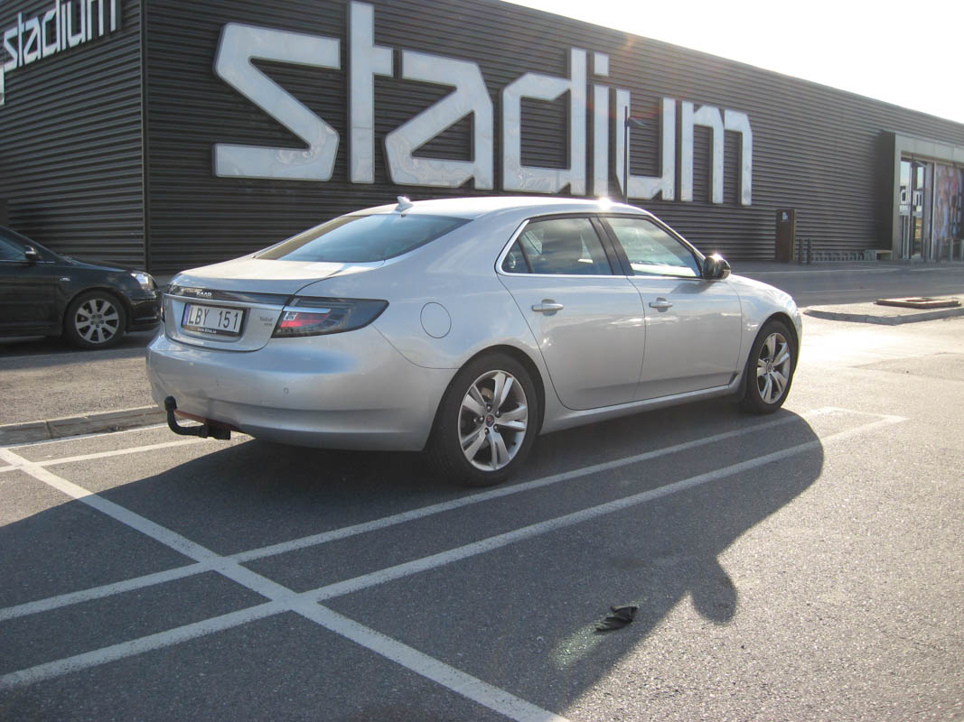 Saab 9-5（YS3G）鋁圈尺寸輪胎尺寸原廠建議規格-車主充電站