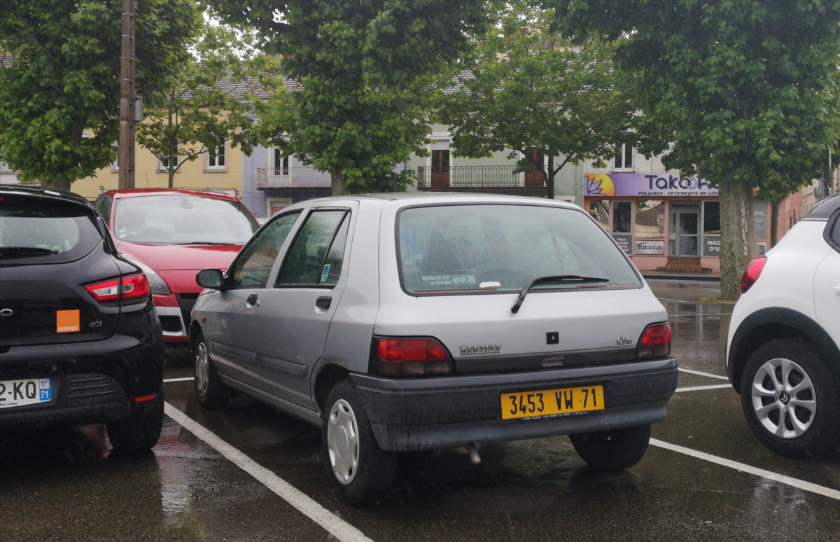 Renault Clio（I）鋁圈尺寸輪胎尺寸原廠建議規格-車主充電站