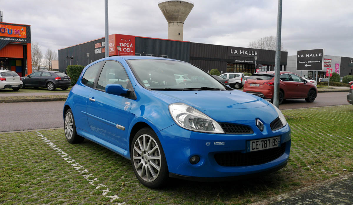 Renault Clio（BR/CR/SB/SR）鋁圈尺寸輪胎尺寸原廠建議規格-車主充電站
